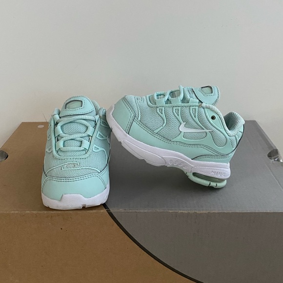RARE Nike Air max Plus TN “MINT” Toddler Sneakers- SZ 4 C - Picture 7 of 15